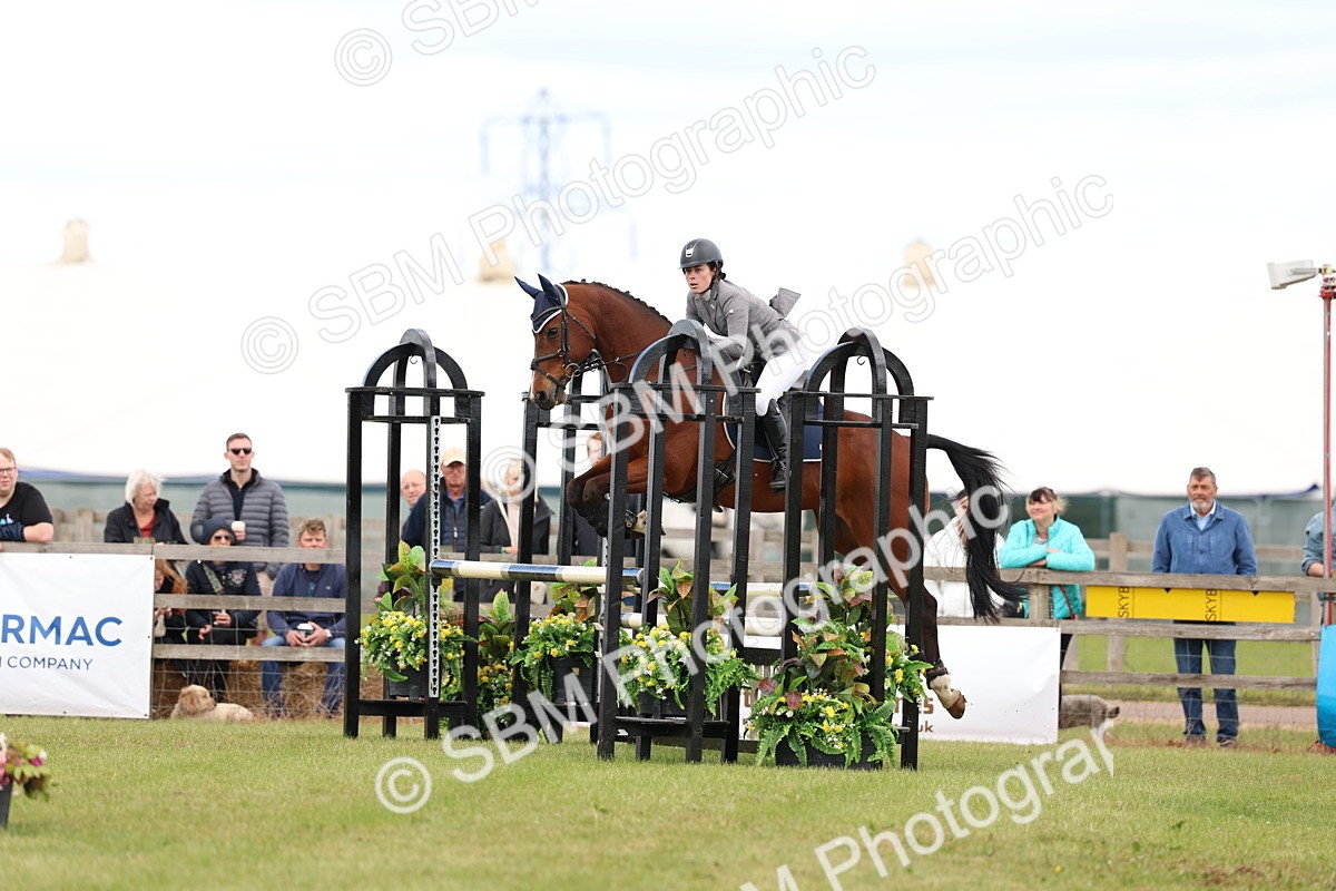 SBM_13784 - Class 206 - Senior Newcomers - 1.10m Open