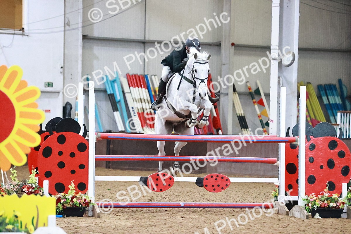 SBM_001581 - Class 5 - Senior Foxhunter 1.20m