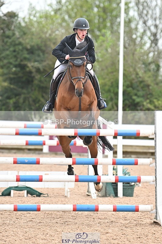 240406A-153611-04173 - Cls 17 National 1.30m Open