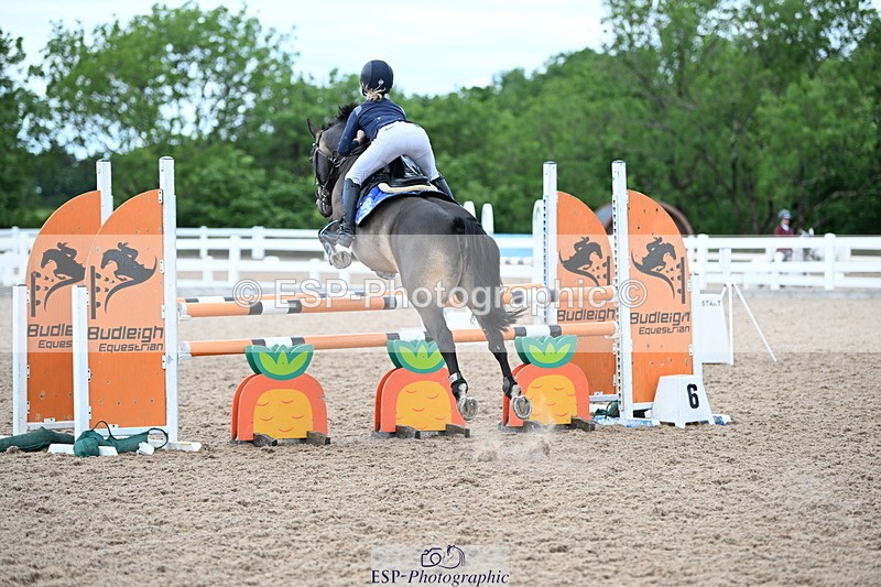 240608A-152405-01625 - Cls 11 Pony Newcomers and 1m Open