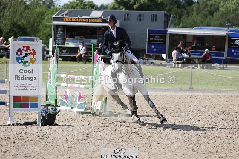 250614A-163327-08339 - Cls 30 1.05m Amateur Q and Open