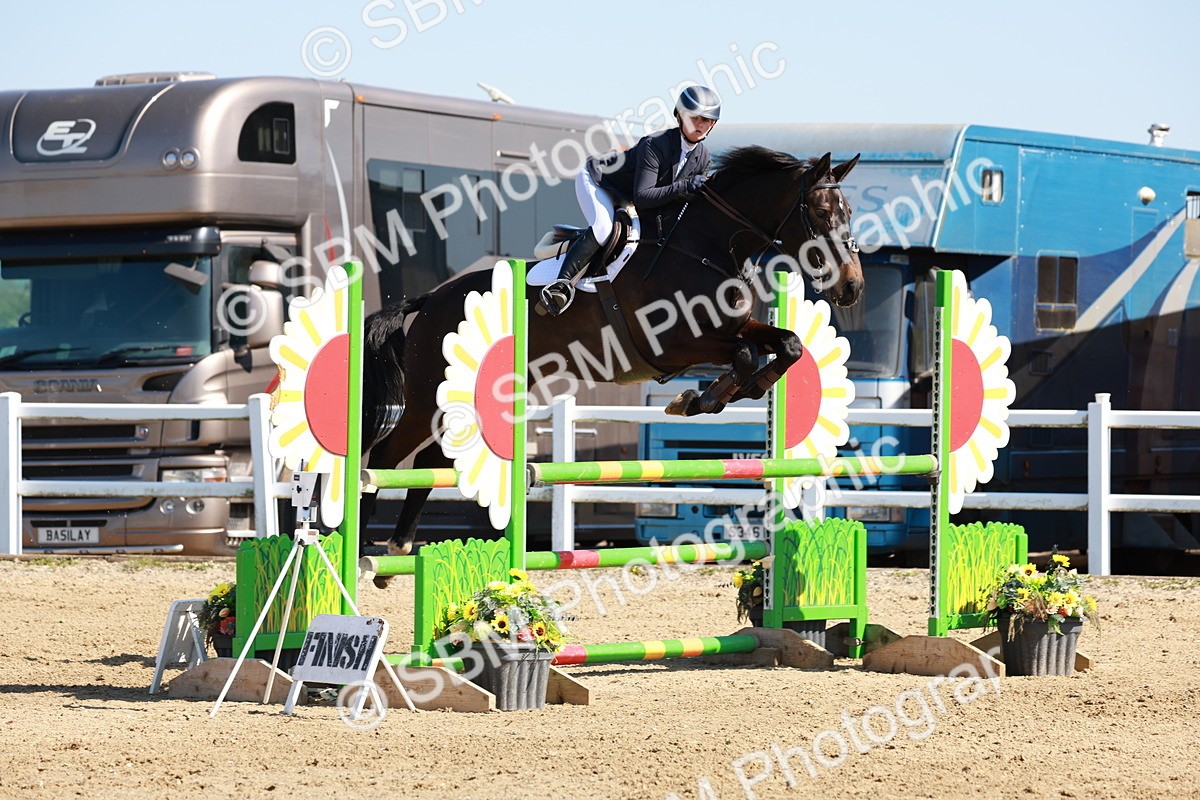 SBM_004594 - Class 17 - Senior Newcomers - 1.10m