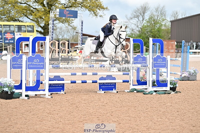 240506A-113954-08551 - Cls 4 Blue Chip Pony Newcomers & 1m Open