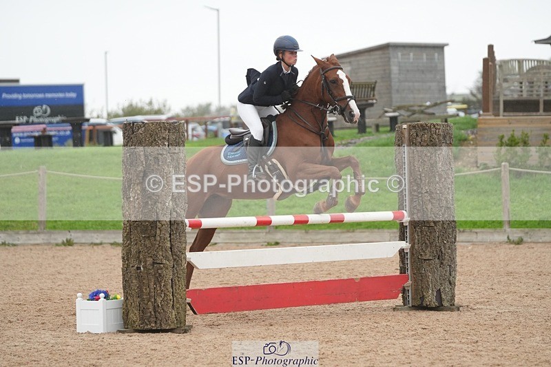 250920-115251-00819 - Cls 9 Pony Newcomers and 1m