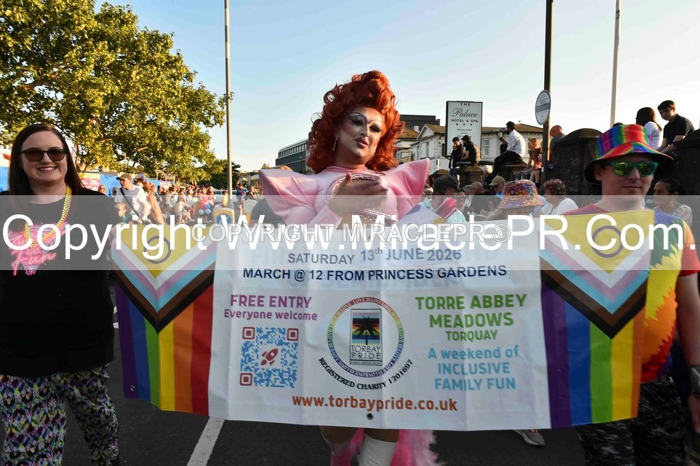 SH4_3571 - Carnival Procession.