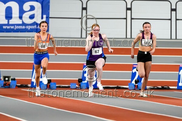 Age26SAT-926440 - Track Female Set One