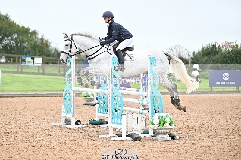 251003-113800-00511 - Cls 2 Newcomers and 1.10m