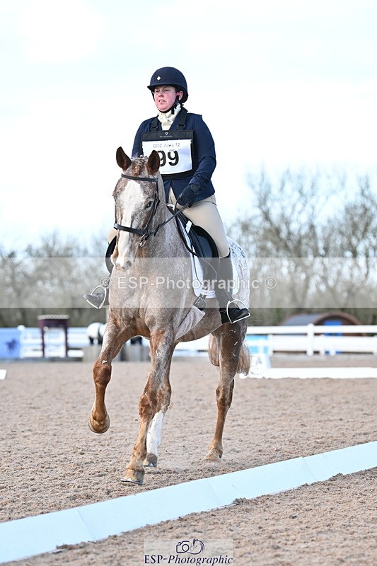 240324A-151714-04473 - Novice 27, 14.30 to 15.25