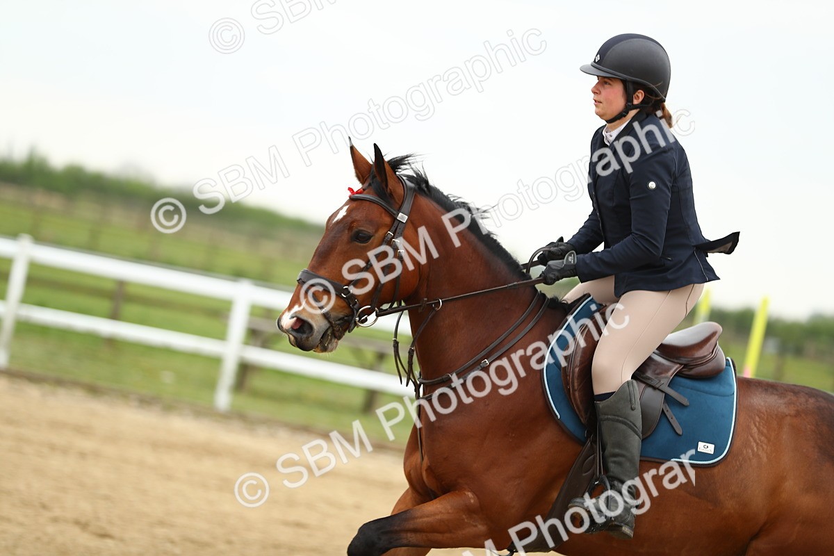 SBM_000351 - Class 2 - Senior British Novice 90cm