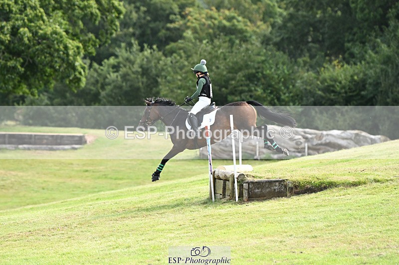 240825X-104750-31189 - 70cm XC 10.00 to 11.00