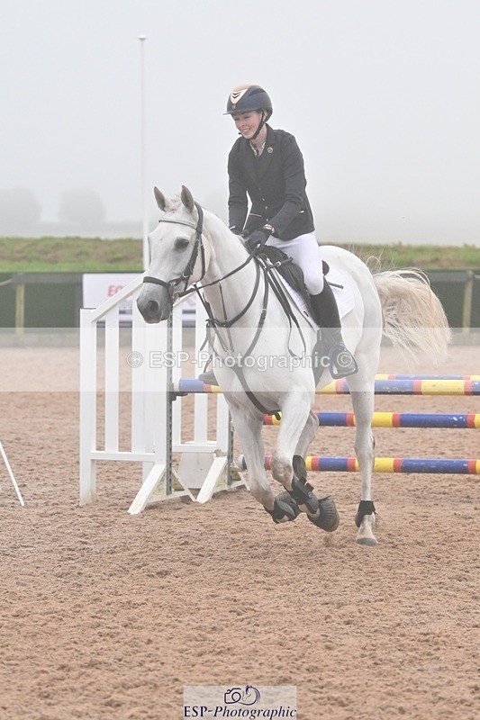 240813-194858-01037 - Classes 7 A&B 90cm