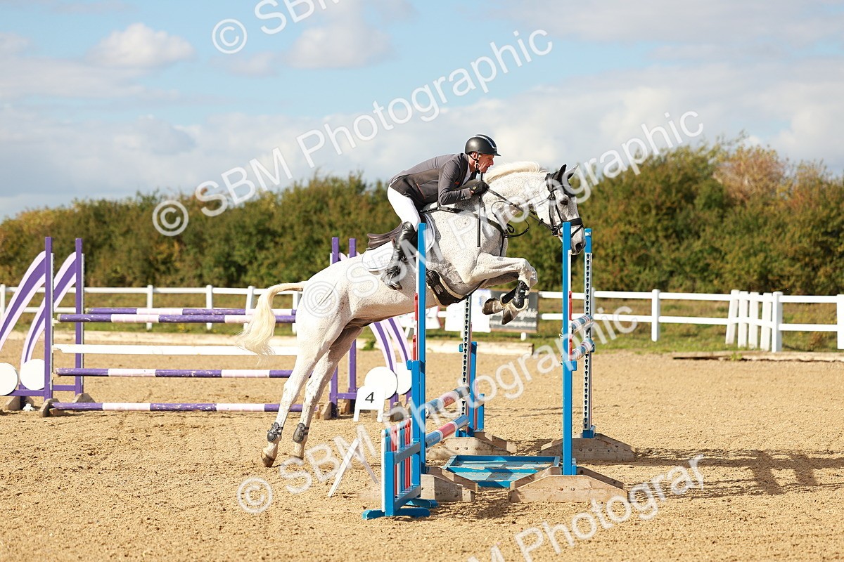 SBM_002059 - Class 5 - Senior Foxhunter - 1.20m