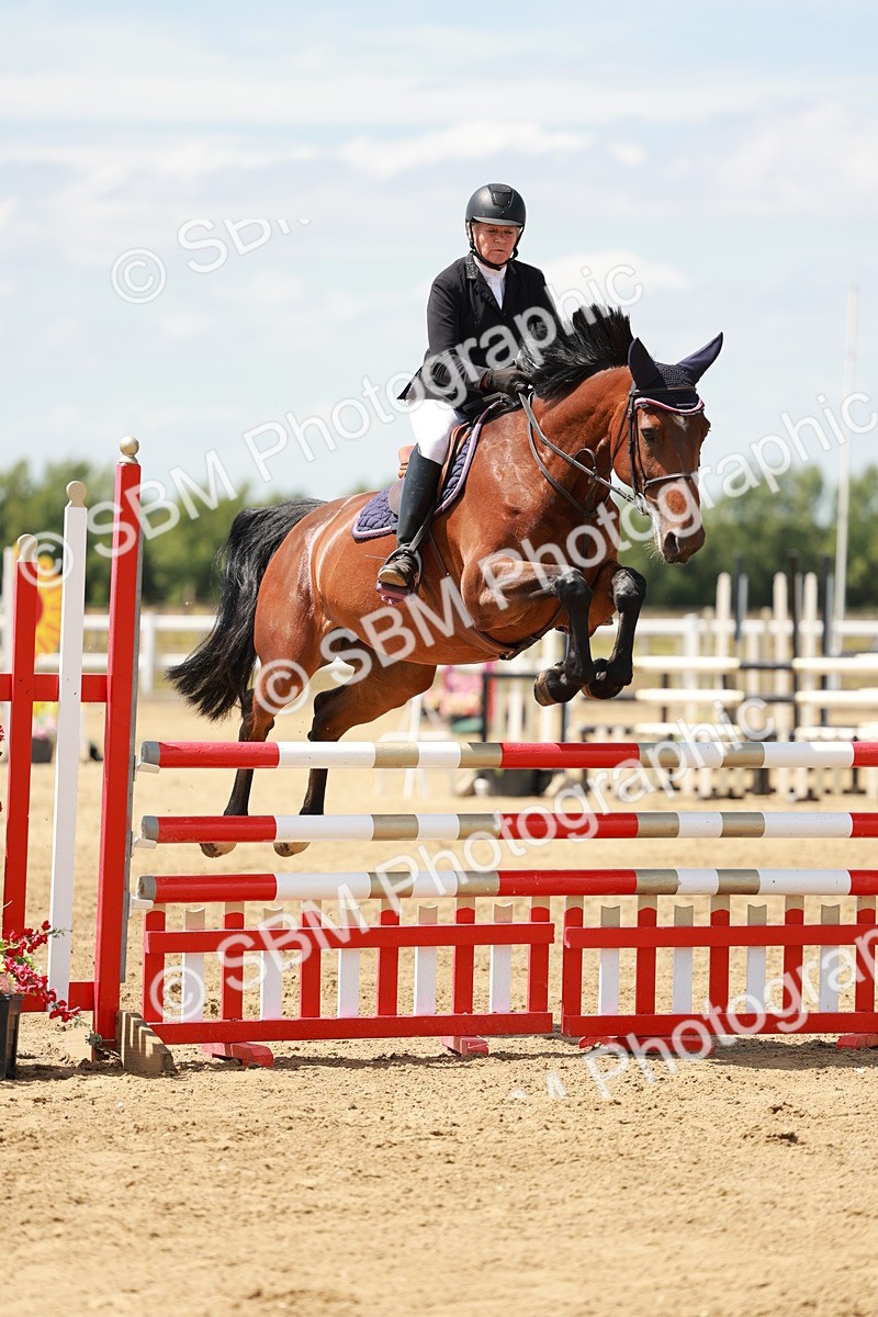 SBM_007389 - Class 3 - Senior Newcomers - 1.10m Open