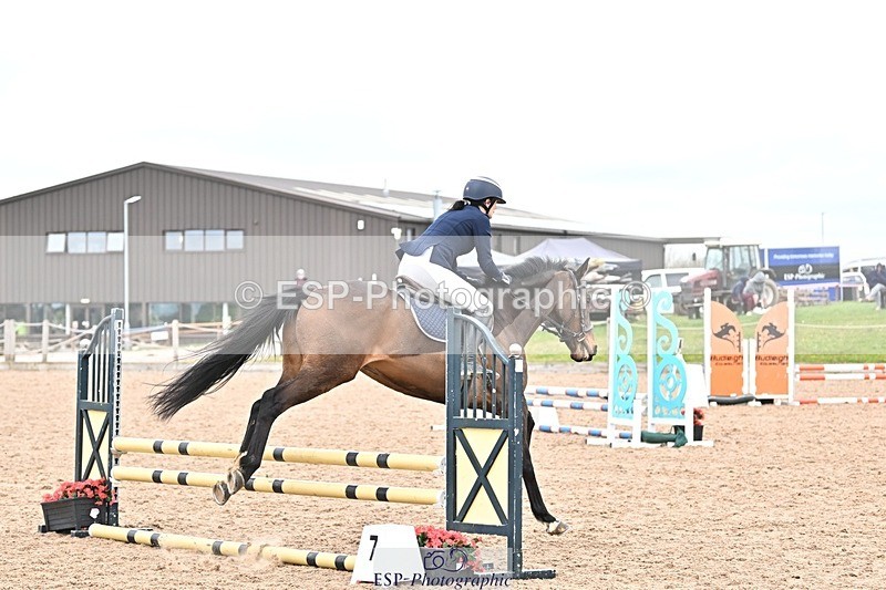 250414-102457-00091 - 70cm Round 1