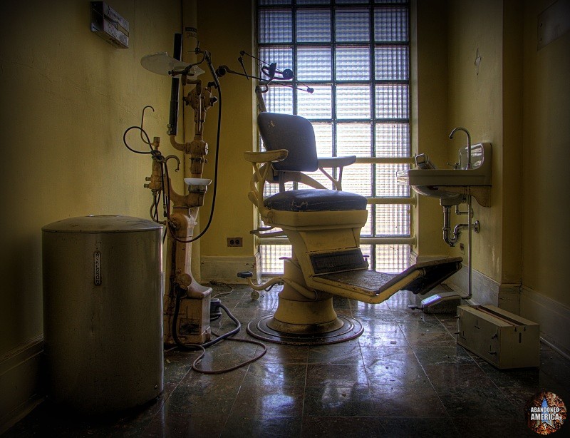 Mahanoy Area Middle School photo Abandoned America