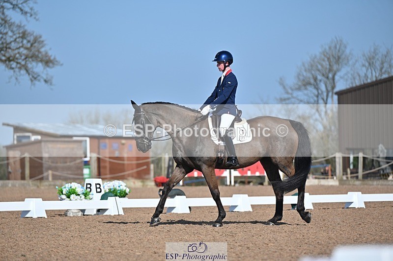 250405-094449-09843 - 117-Myles.Graham-Nibeley.Black.Pearl