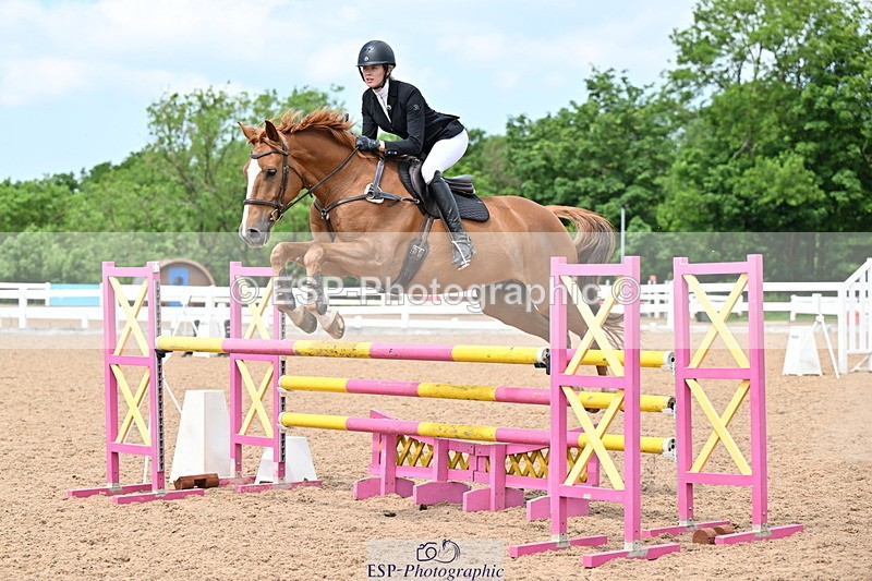 240605A-141932-00701 - Cls 4 Newcomers and 1.10m Open