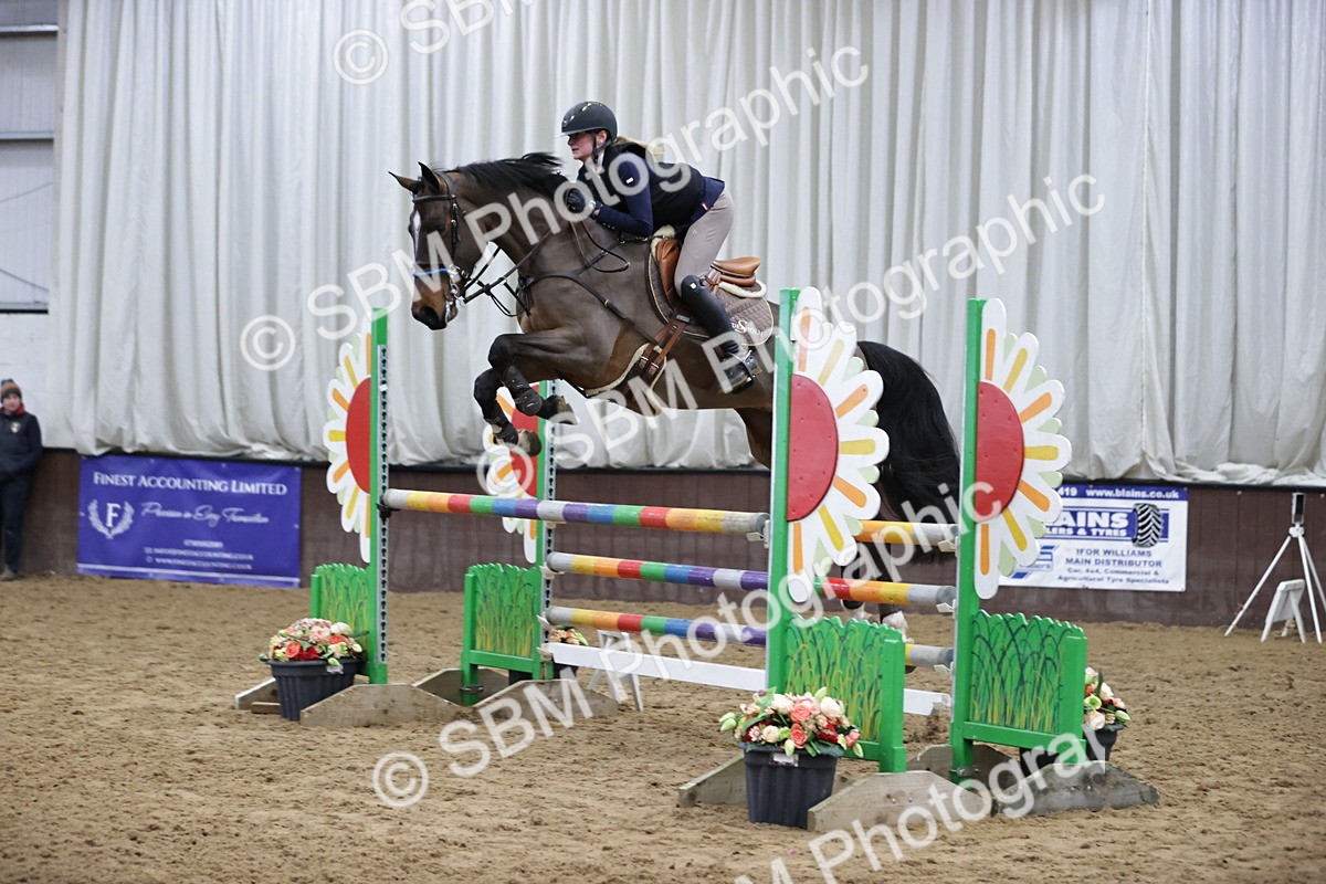 SBM_001460 - Class 4 - Senior Newcomers/ 1.10m Open