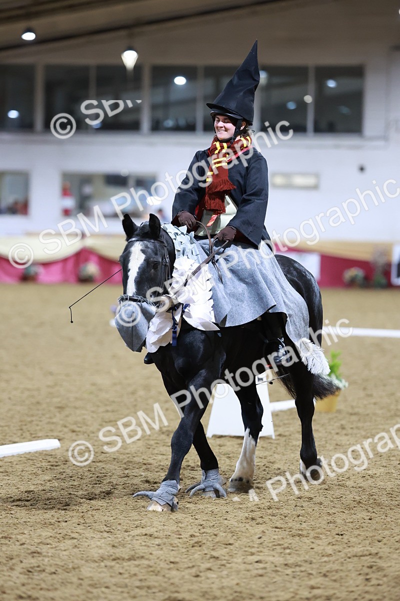 SBM_10230 - Class 62 - Strictly Fancy Dress-Age