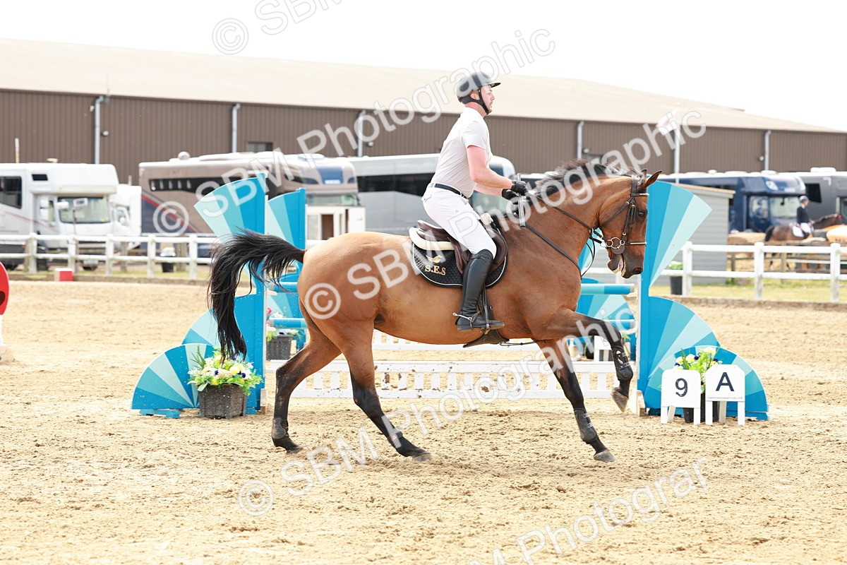 SBM_016897 - Class 20 - Senior Newcomers - 1.10m