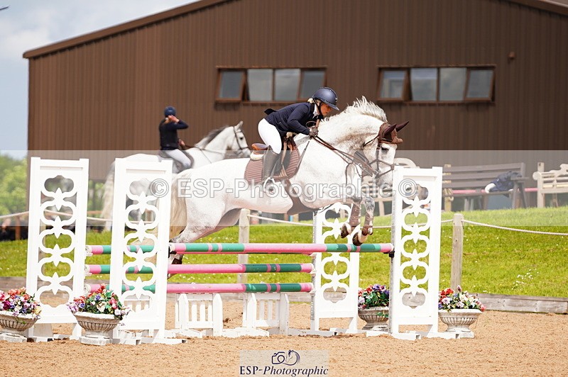 240526A-105638-07682 - Cls 26 Chard Equ 1.05m and 1.10m Grand Prix