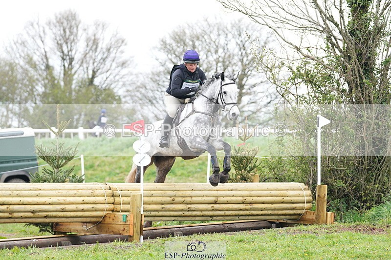 250419-100009-08293 - 565-Charlotte.Rowe-SIXTIES.SCION.OF.CLOONISLE