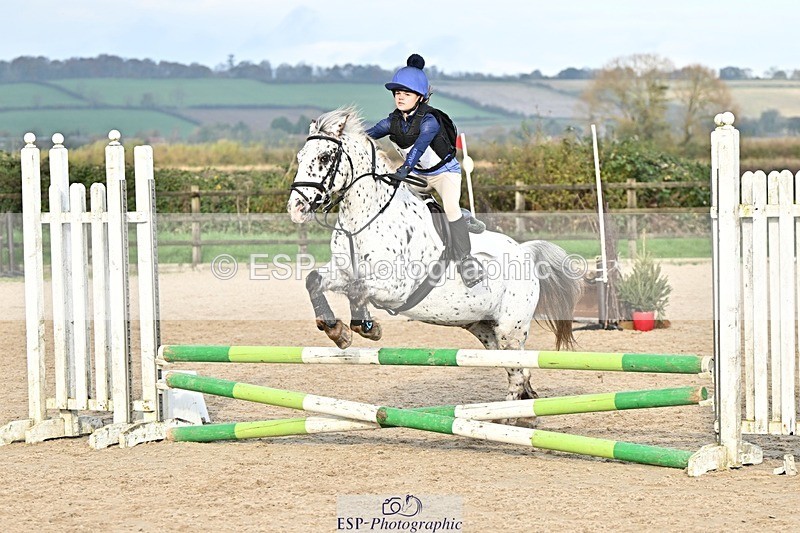 241110-133027-00854 - 60-65cm Arena Eventing