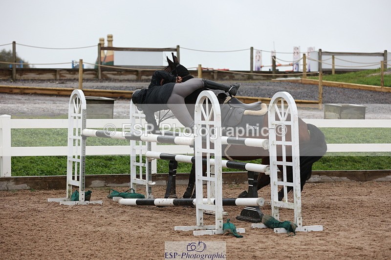 231112A-132442-04449 - Cls 20 Newcomers & 1.10m Open