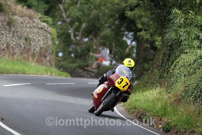 FOM_9451 - Bennetts 500cc Classic TT Race