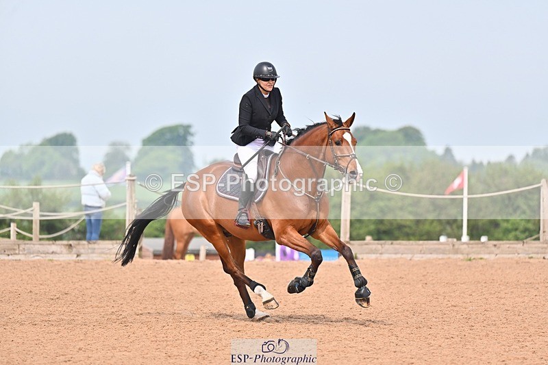 260509-110701-01833 - Cls 26a Snr Foxhunter