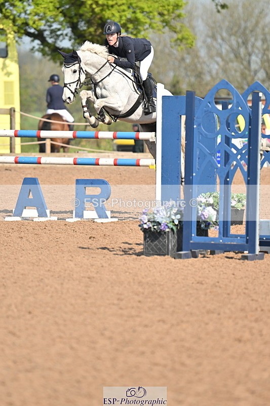 240512A-091540-16643 - Cls 47 Snr 1.20m Open