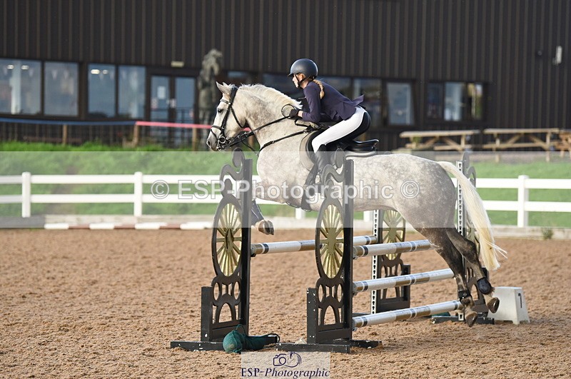 230815A-194058-00640 - 90cm