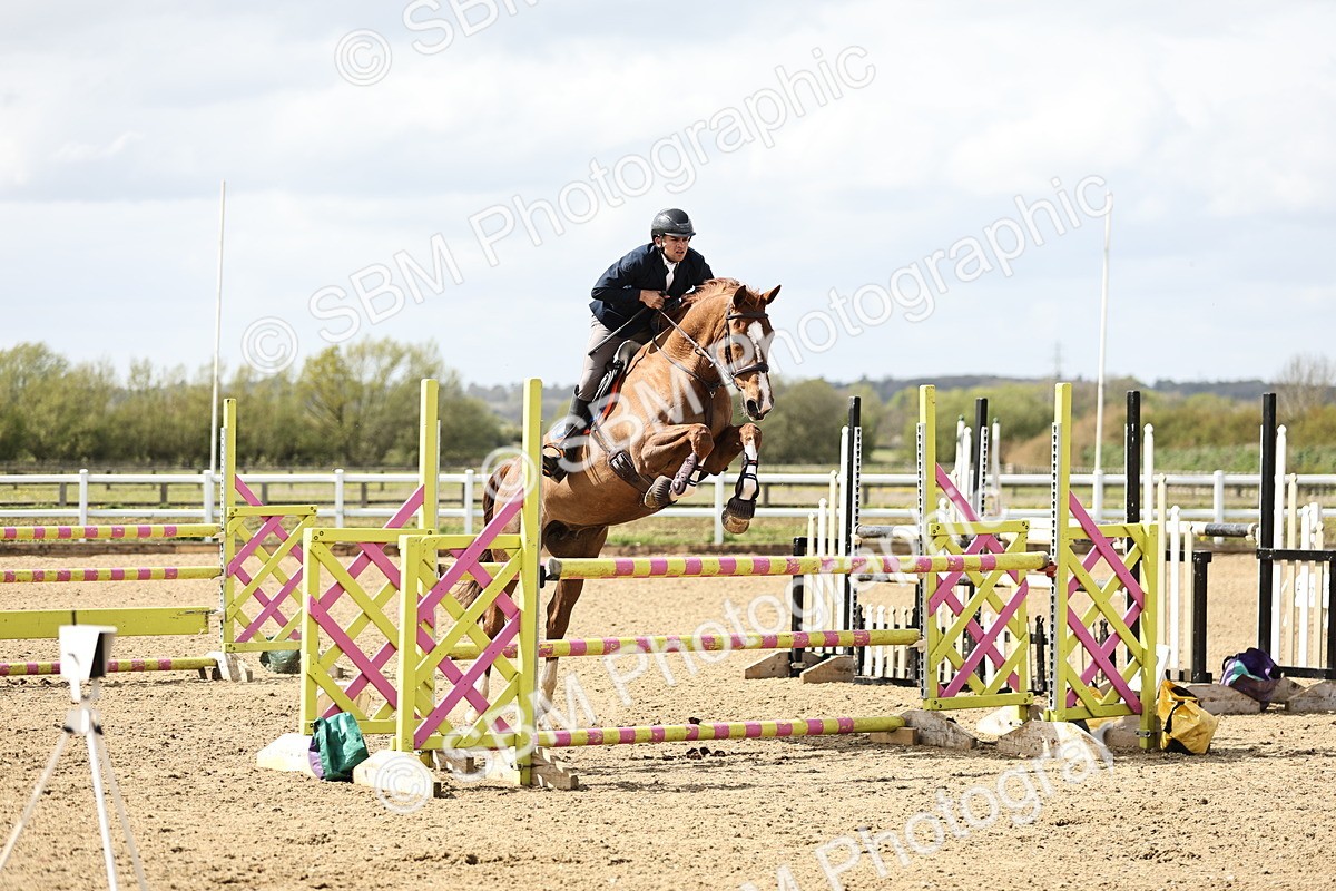 SBM_001137 - Class 4 - Senior Newcomers - 1.10m