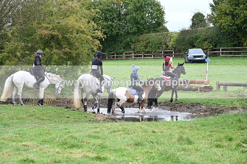 WJ7_1309 - Time at Photographer 12:35 to 13:04