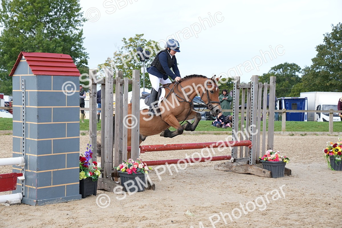 SBM_02560 - J55 - Clear Round 60cm