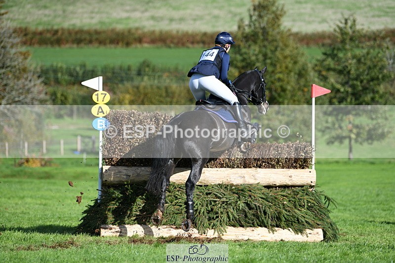 251024A-125120-11748 - B-144-Annabel.Carthy