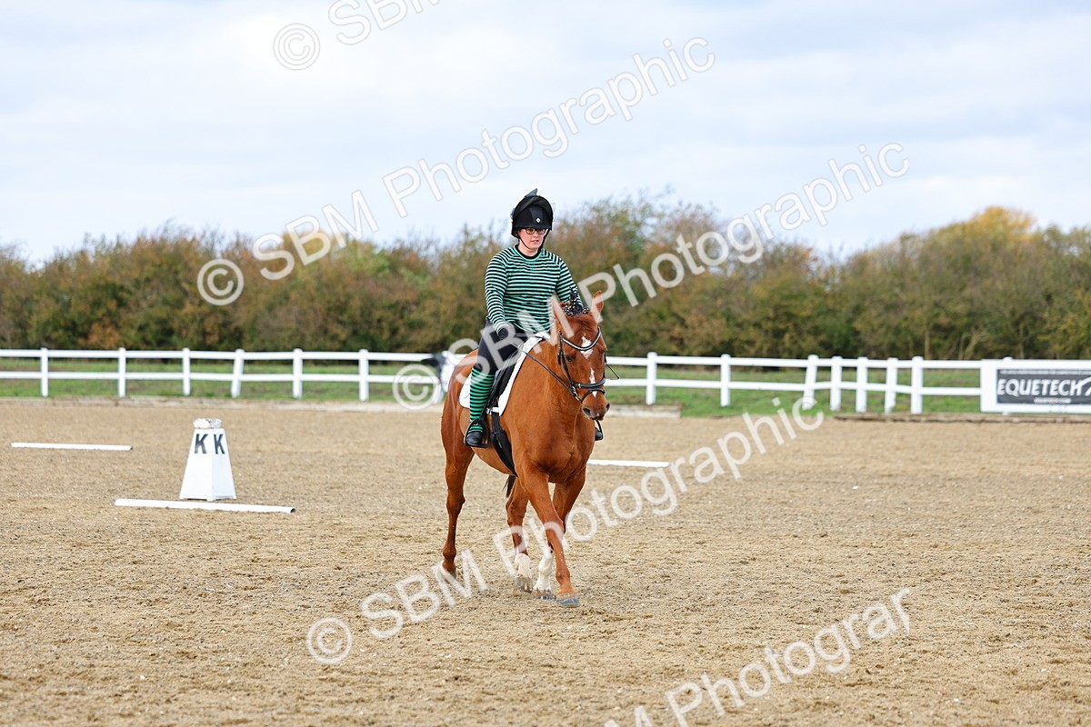 SBM_002618 - Class 8-11 - Novice 1-E1