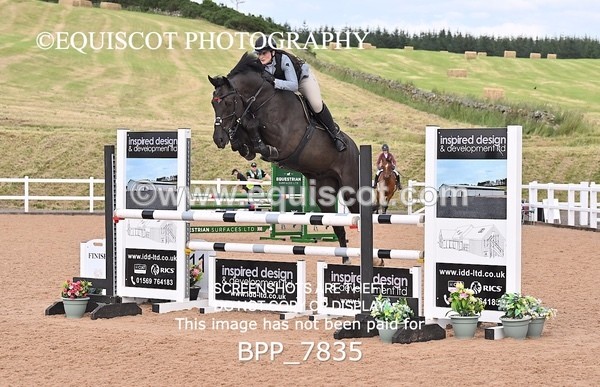 BPP_7835 - CLASS 16 FRI GFS Saddles Senior Newcomers/1.10m Open