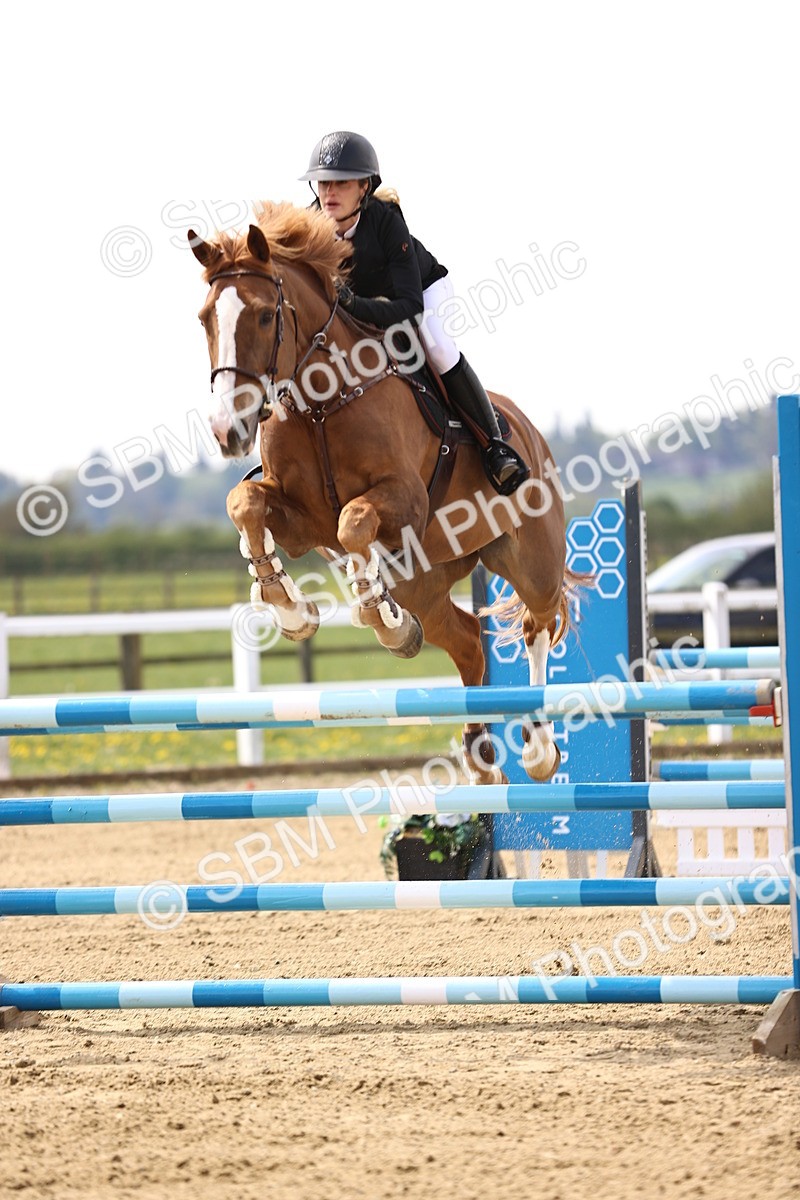 SBM_002263 - Class 11 - Senior newcomers - 1.10m