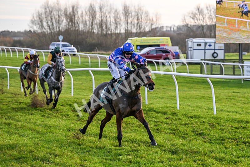 161225-Race 4-Noonetellsmenothin-8482 - Race 4