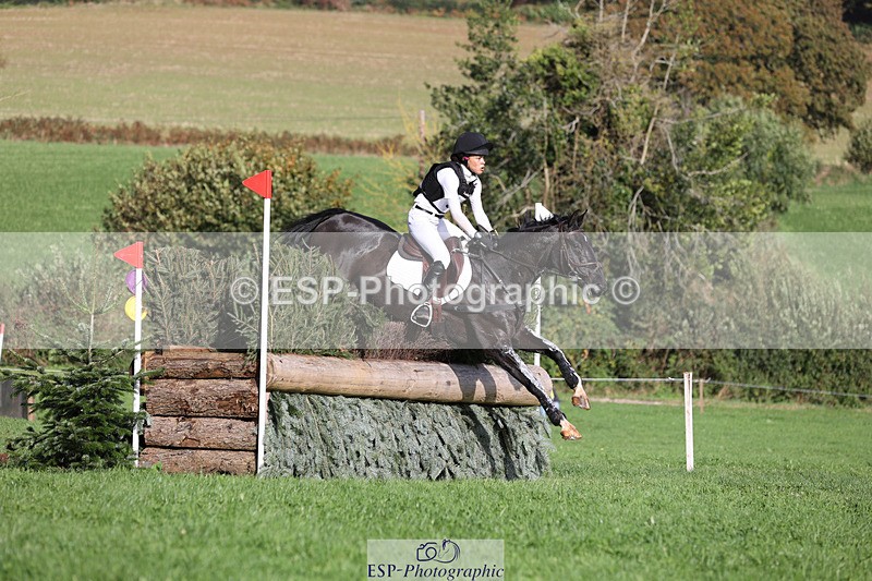 241025-114445-06552 - 052-Lydia.Heywood-JUST.THE.BISCUIT