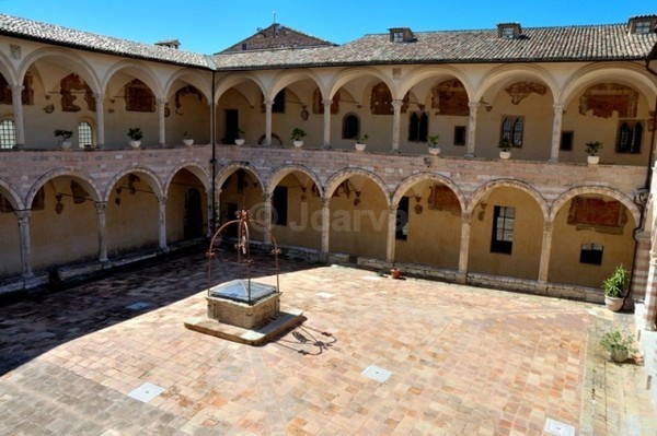  - Assisi & Siena