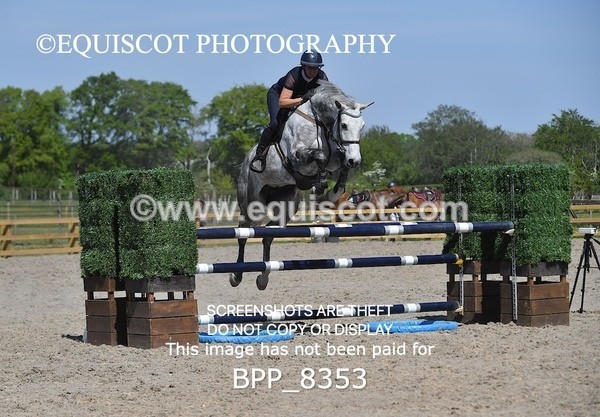 BPP_8353 - CLASS 6 Senior Newcomers/ 1.10m Open