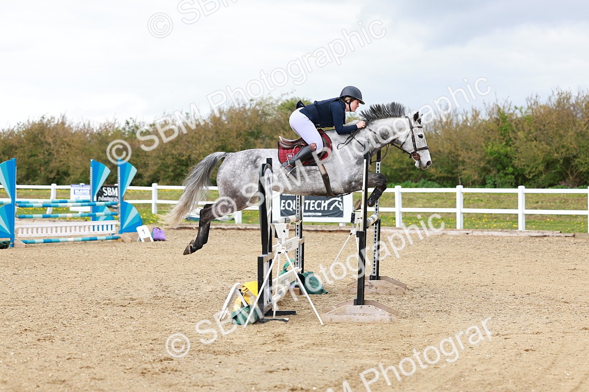 SBM_002414 - Class 10 - Senior Newcomers - 1.10m