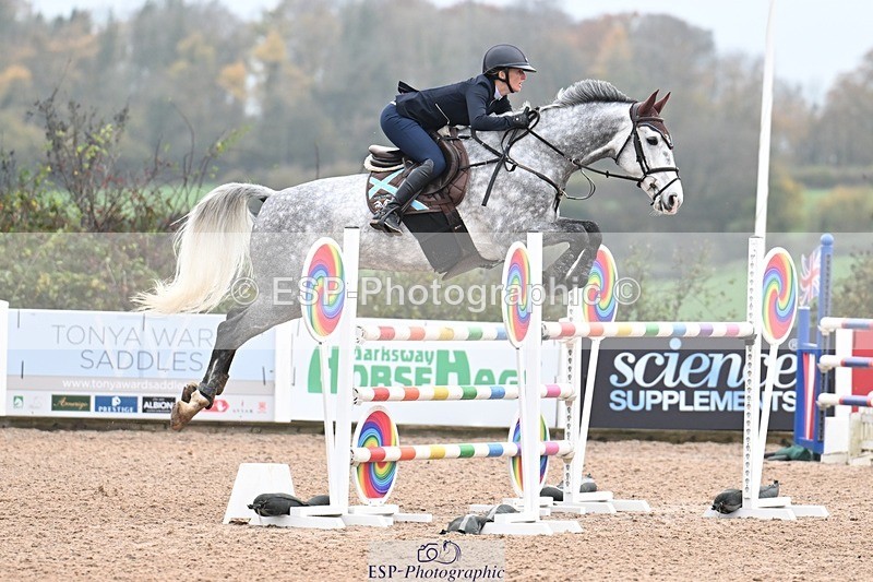 251105-142213-00859 - Cls 06 Fox & 1.20m