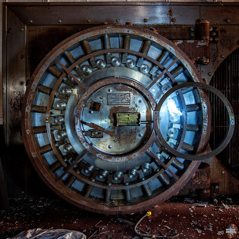 Vault Door Detail | Abandoned Monongahela Bank, Brownsville, PA - Brownsville, PA