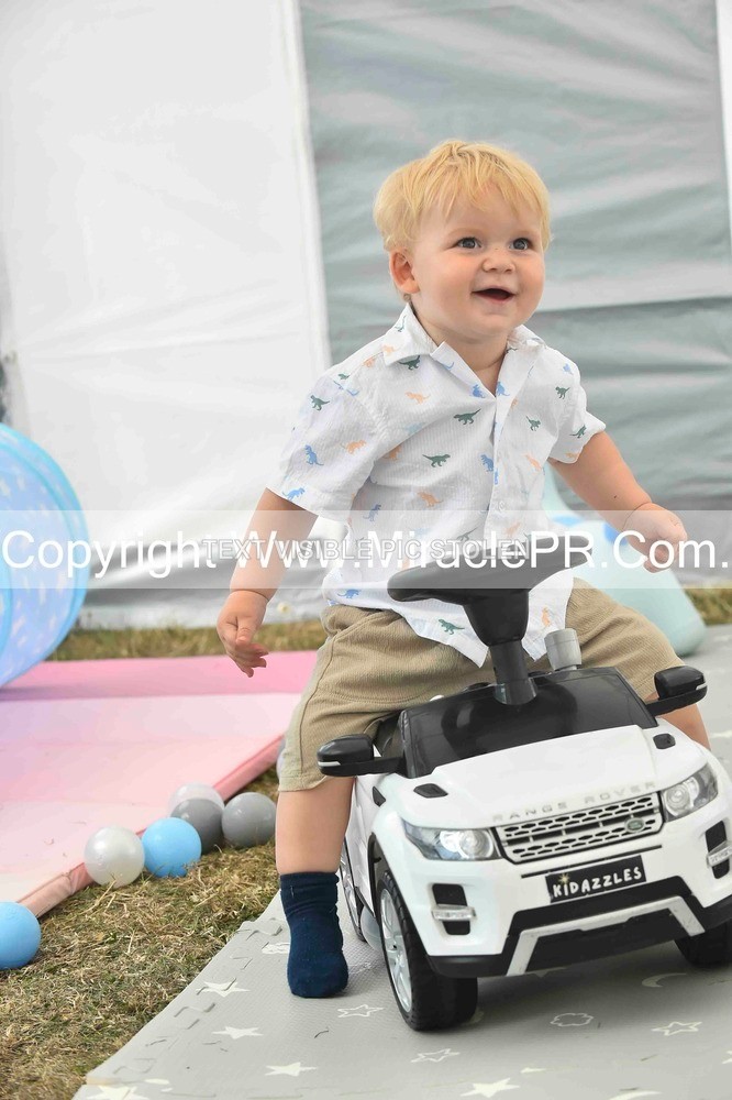 SH4_2303 - Bonny baby competition.