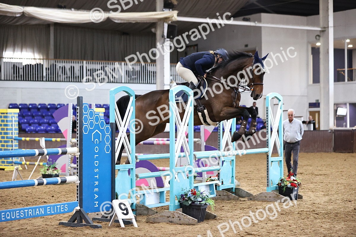 SBM_001807 - Class 4 - Senior Newcomers - 1.10m Open