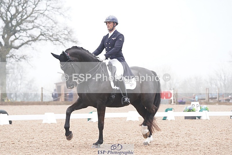 250404-092414-04015 - 022-Jezz.Palmer-Romanno.Weltino