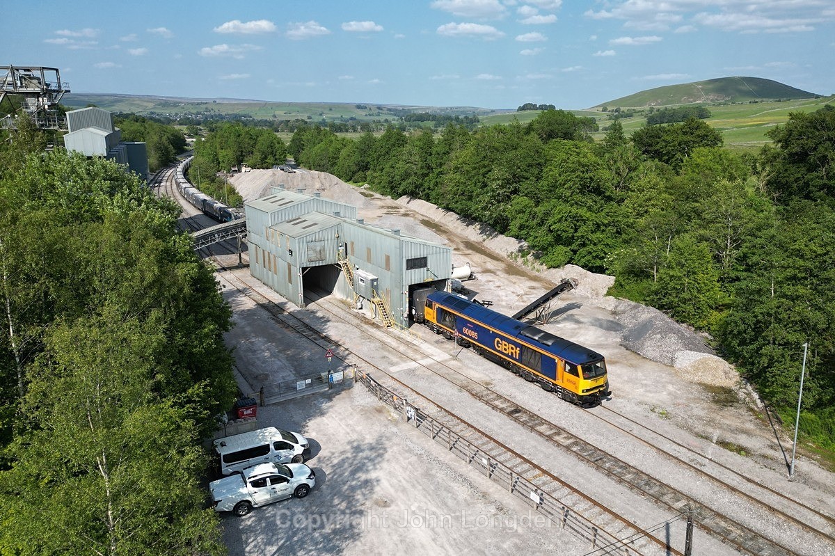 JL - 11.6.25 60085 6D31 Rylstone - Hull Dairycoates, Rylstone Quarry - Latest shots